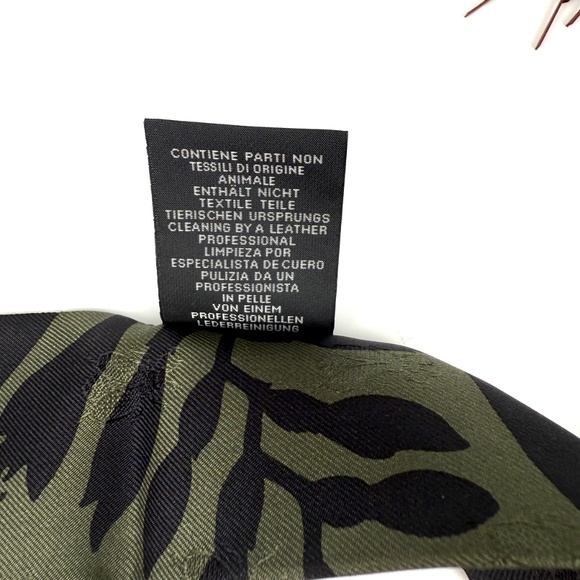 Sold on fashionreloved.com HERMES Silk Leather Rouge H Bouquet Fringed Twilly - Picture 8 of 10